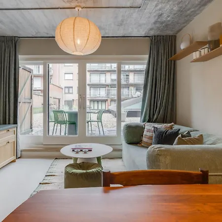 Center - Design & Terrace, Within Walking Distance Apartment *